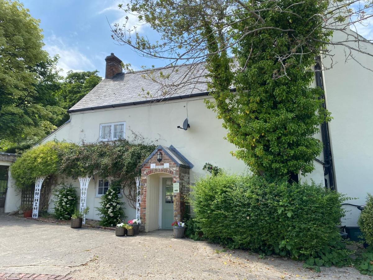 Heathcote House Bed and Breakfast Milborne Saint Andrew Buitenkant foto
