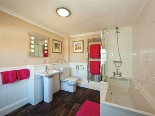 Heathcote House Bed and Breakfast Milborne Saint Andrew Buitenkant foto